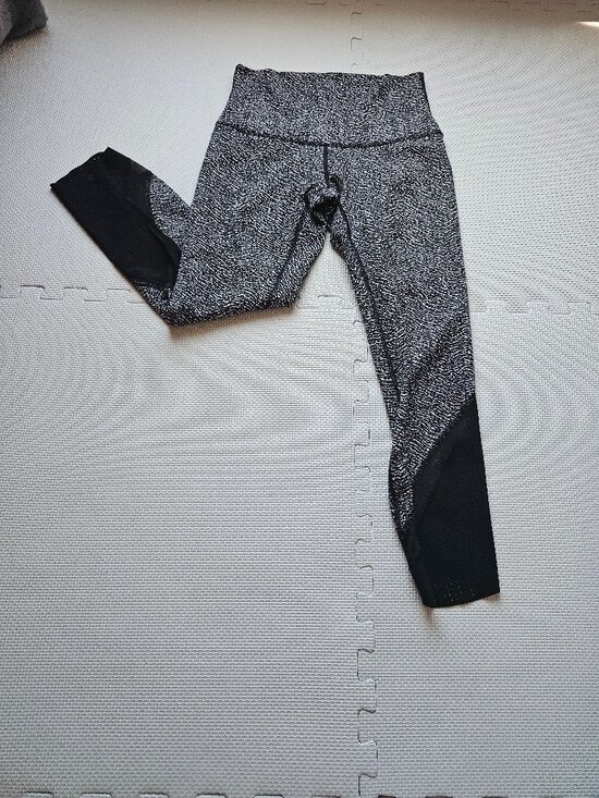 lululemon athletica Pants - lululemon wunder under high rise leggings women's size 6